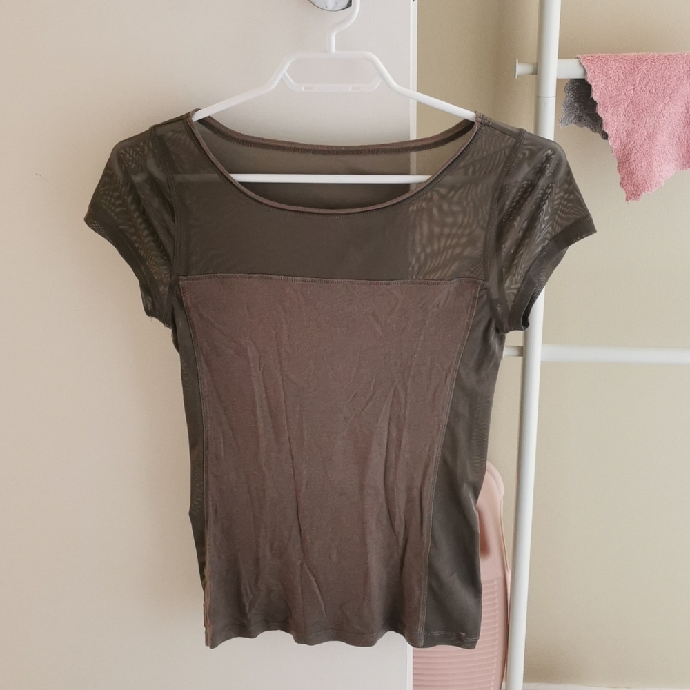 Lululemon style shirt top